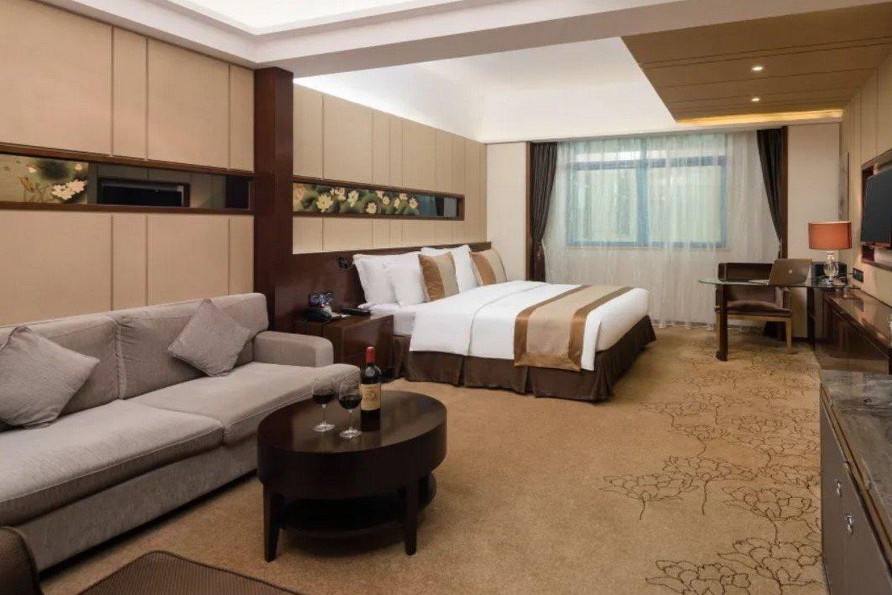 Maoming International Hotel Екстер'єр фото