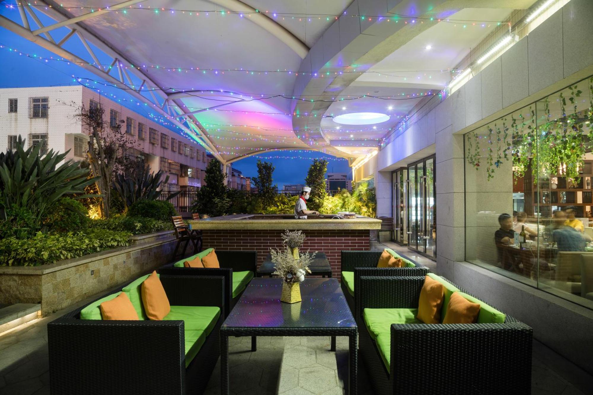 Maoming International Hotel Екстер'єр фото